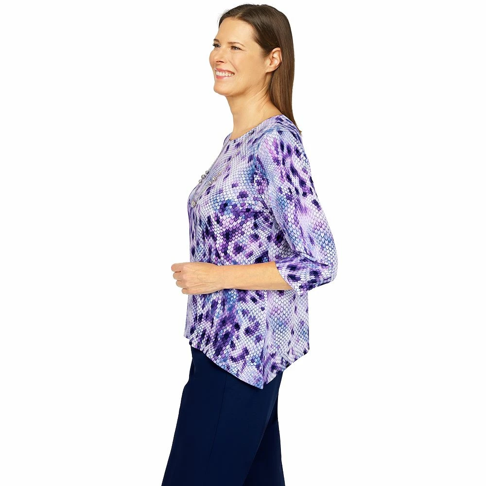 Petite Alfred Dunner Picture Perfect Abstract Reptile Print Top 4 Petite Alfred Dunner Picture Perfect Abstract Reptile Print Top - Image 4